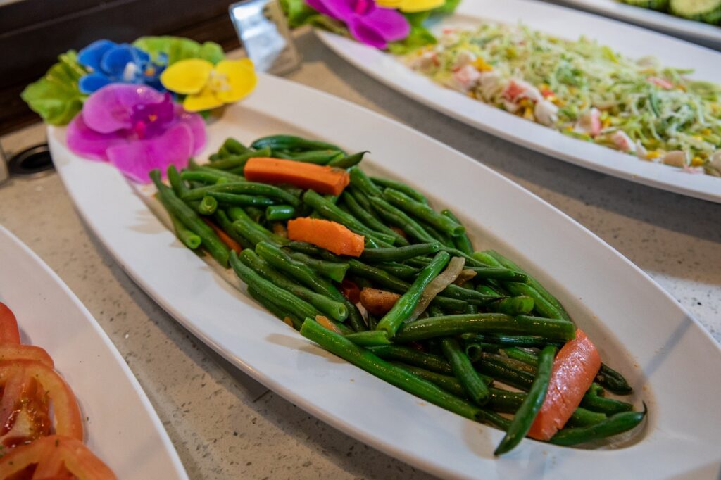 Enjoy our unlimited two-course menu that starts with a gourmet salad bar with over 40 items to choose from, plus our 18 unlimited selections from the grill.

For a lighter choice, you can choose to stay on the first course for the whole meal and enjoy unlimited trips to our gourmet salad bar; which features cured meats, smoked salmon, candied bacon, local and imported cheeses, gourmet salads, and fresh vegetables.

This option includes the cheese bread appetizer and side dishes on our menu.

Book your table now!